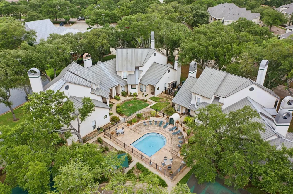 4144 Greystone Way #105 Sugar Land, TX 77479