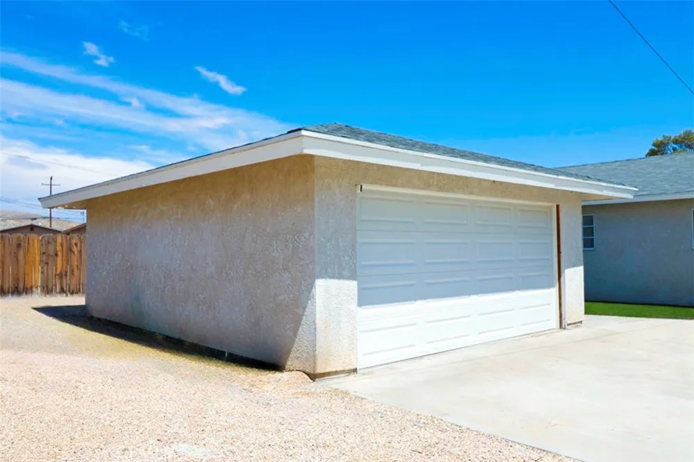 36370 Oleander Barstow, CA 92311