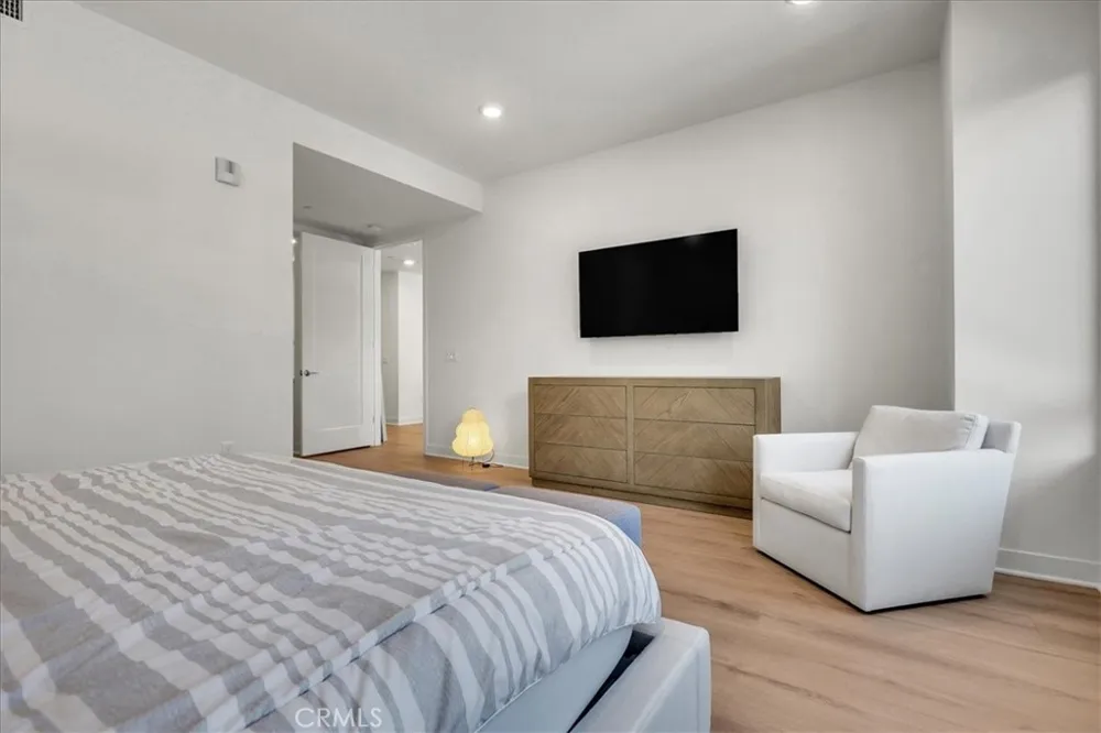 1201 Rivington Irvine, CA 92612
