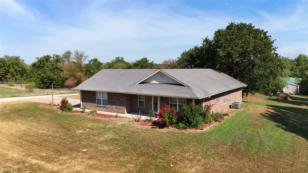 108285 Gar Place Checotah, OK 74426