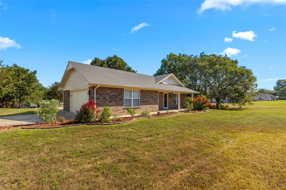 108285 Gar Place Checotah, OK 74426