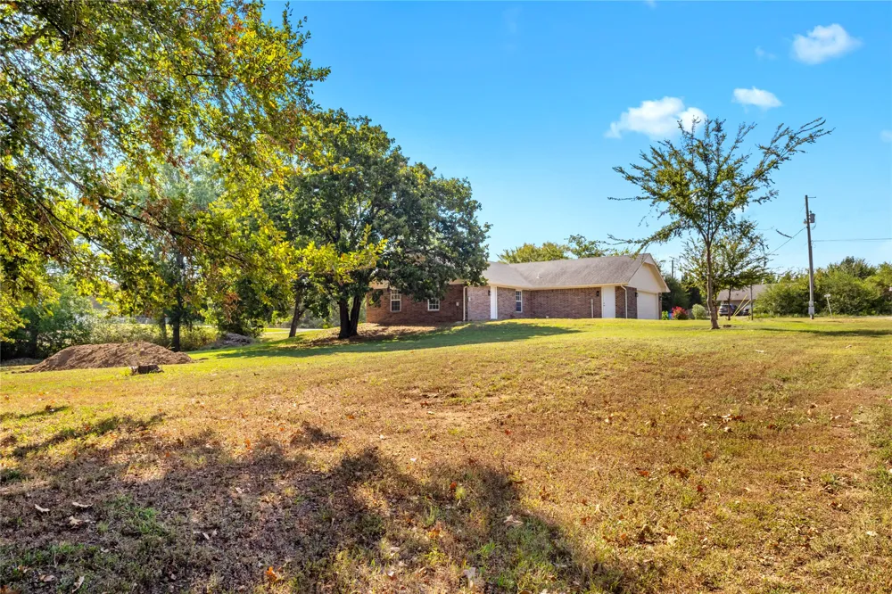 108285 Gar Place Checotah, OK 74426