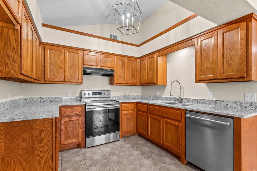 108285 Gar Place Checotah, OK 74426