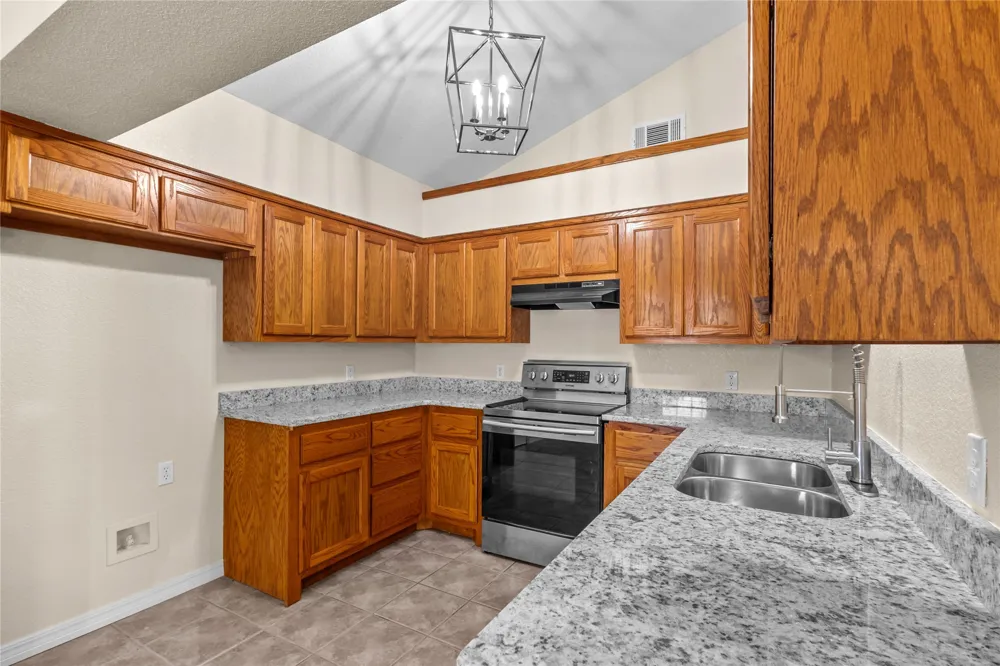 108285 Gar Place Checotah, OK 74426