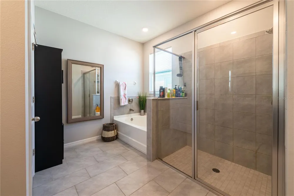 2247 MIDNIGHT PEARL DRIVE Sarasota, FL 34240