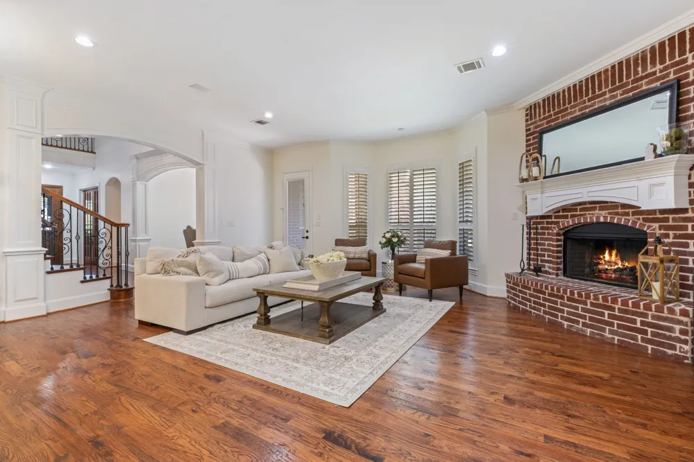 37 Bass Pond Drive Frisco, TX 75034