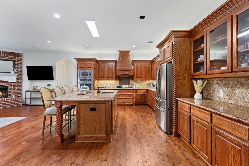 37 Bass Pond Drive Frisco, TX 75034