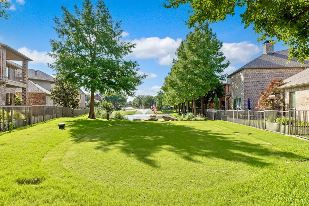 37 Bass Pond Drive Frisco, TX 75034