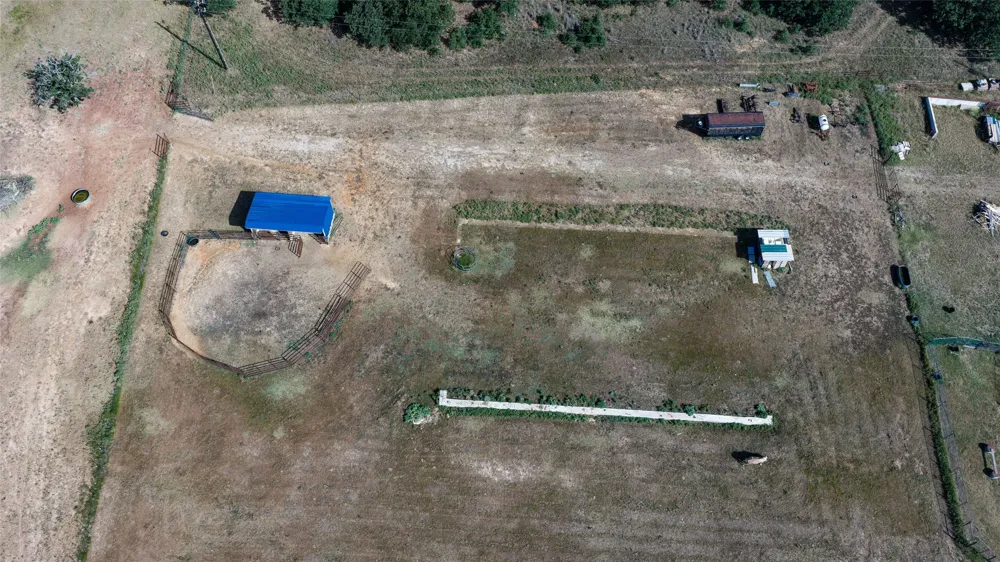 148 Private Road 169 Sunset, TX 76270