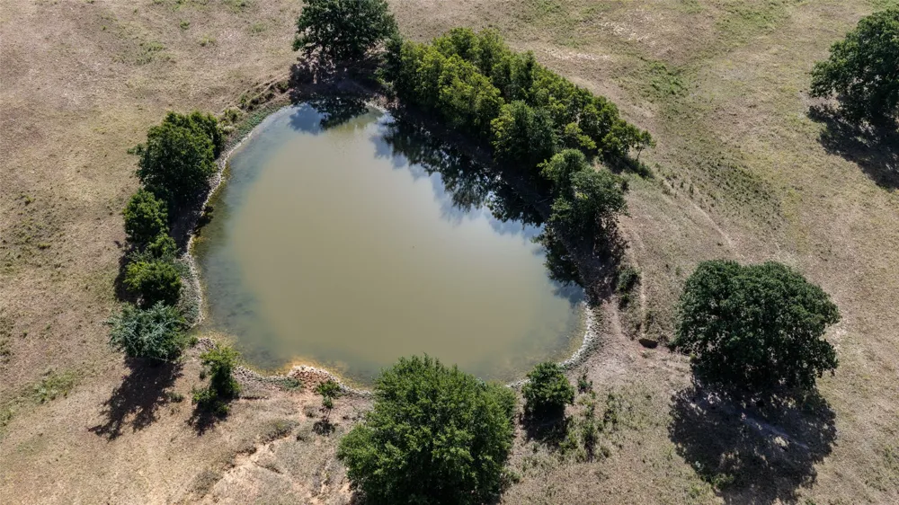 148 Private Road 169 Sunset, TX 76270