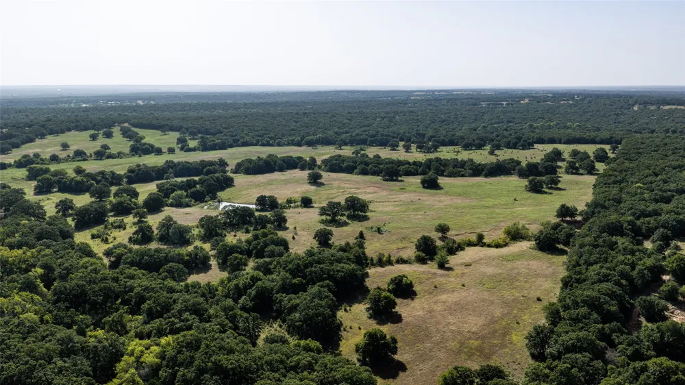 148 Private Road 169 Sunset, TX 76270