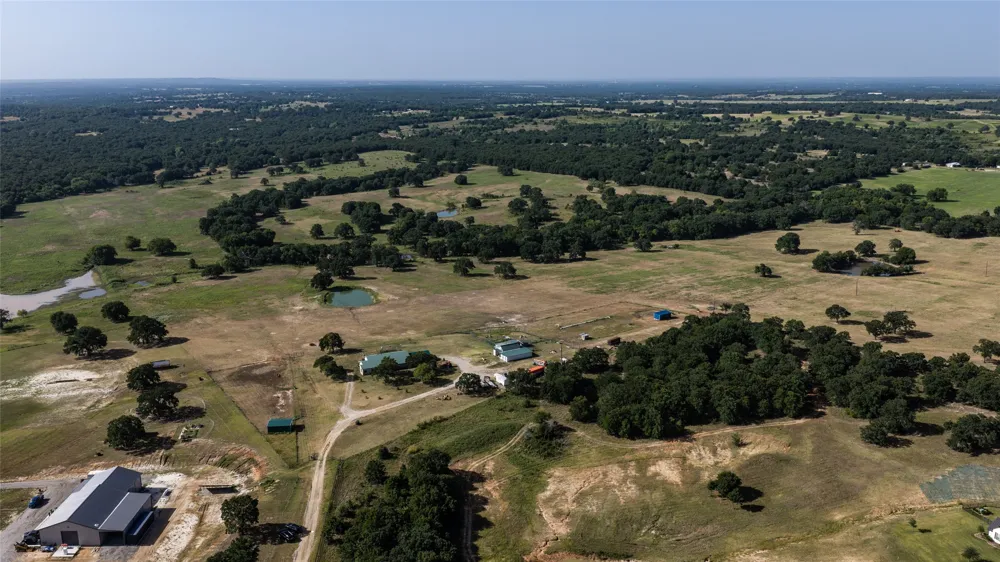 148 Private Road 169 Sunset, TX 76270