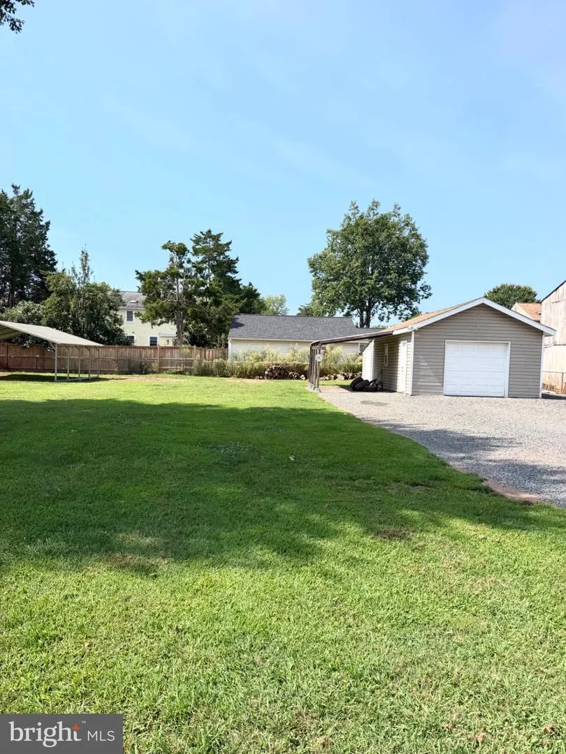 10112 S GRANT AVENUE Manassas, VA 20110