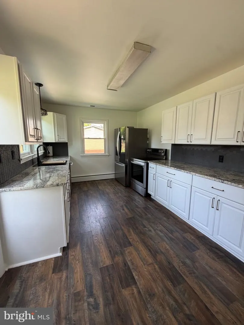 10112 S GRANT AVENUE Manassas, VA 20110