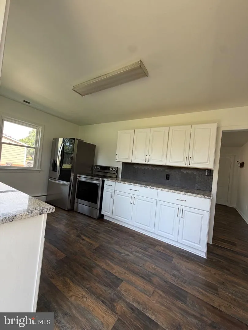 10112 S GRANT AVENUE Manassas, VA 20110