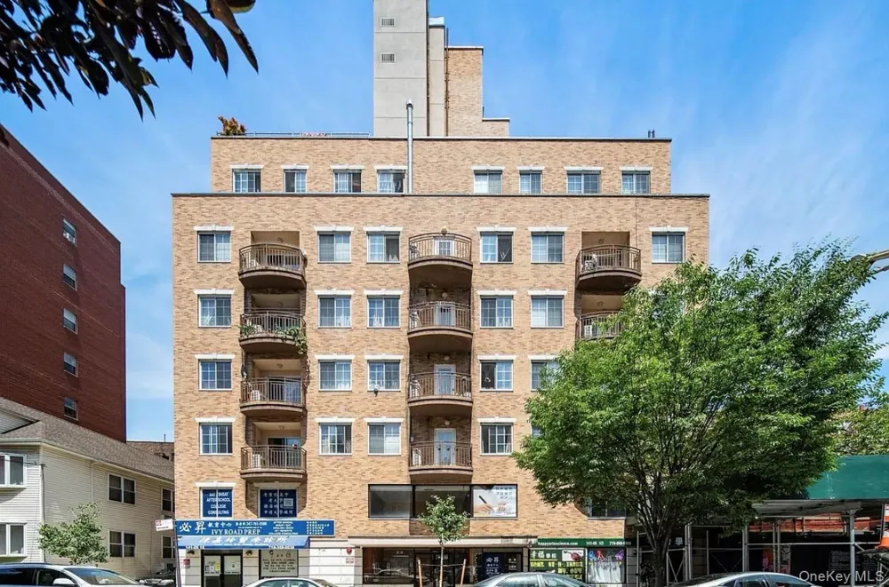 141-05 Cherry Avenue #6A Flushing, NY 11355