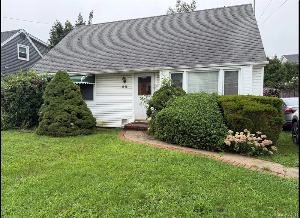 2958 Oceanside Road Oceanside, NY 11572