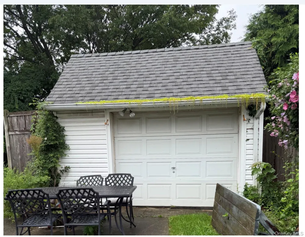 2958 Oceanside Road Oceanside, NY 11572