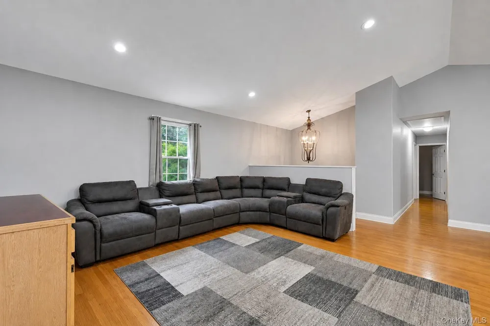 23 Hazelwood Road Wurtsboro, NY 12790