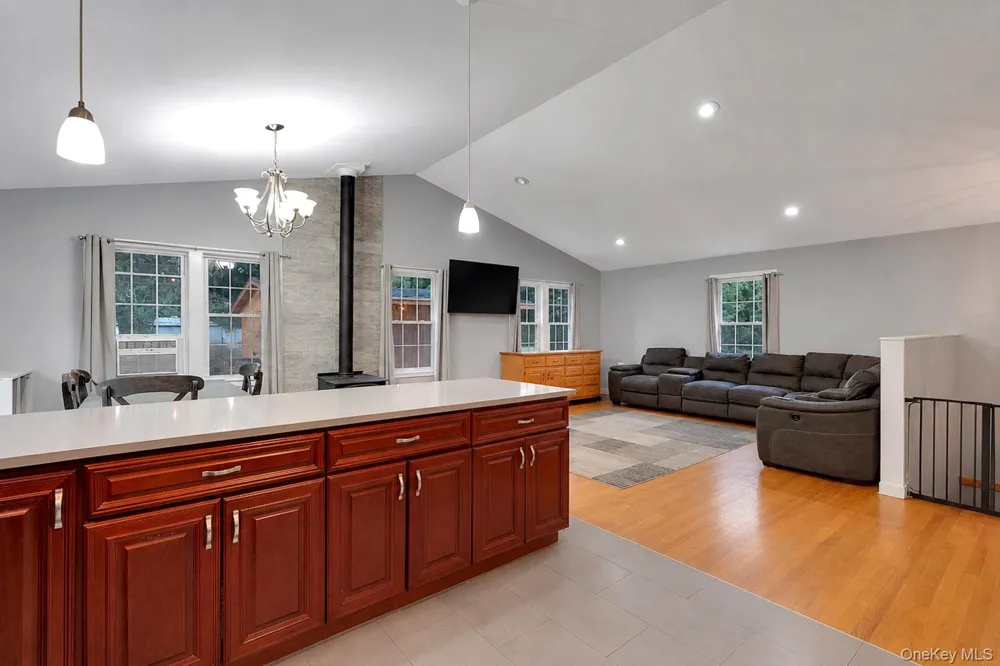 23 Hazelwood Road Wurtsboro, NY 12790