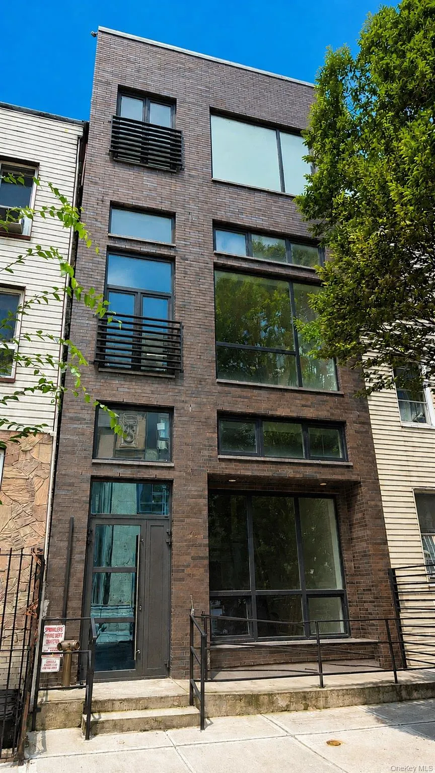 138 Huron Street #2A Brooklyn, NY 11222