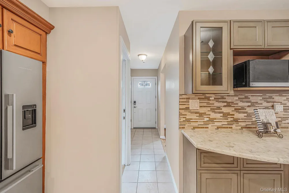 21 Pearsall Place Deer Park, NY 11729