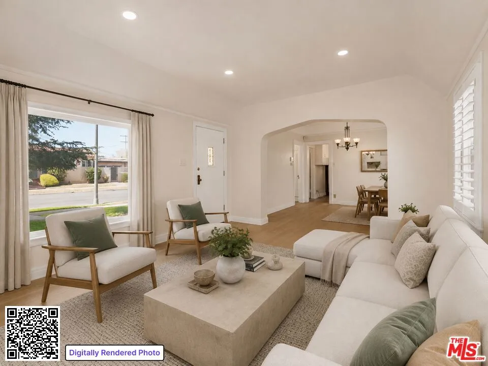 2059 W 78th Street Los Angeles, CA 90047
