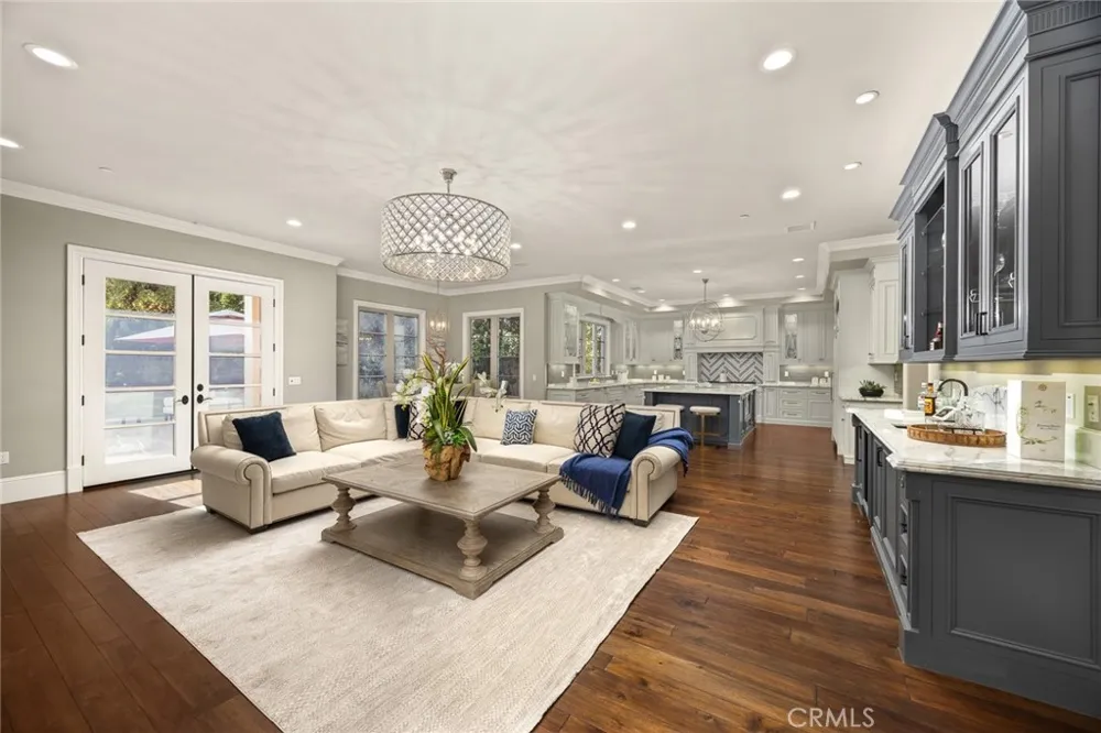 1201 S 10th Avenue Arcadia, CA 91006