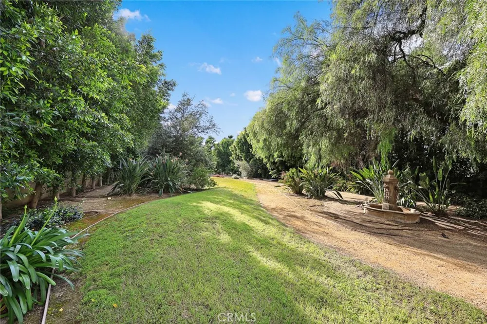 1201 S 10th Avenue Arcadia, CA 91006