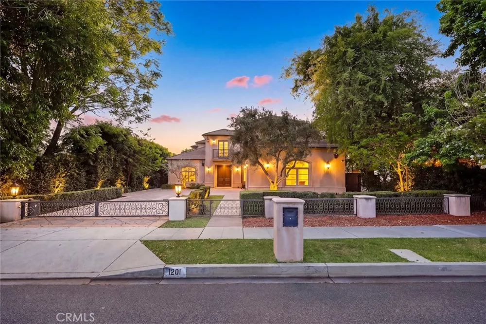1201 S 10th Avenue Arcadia, CA 91006