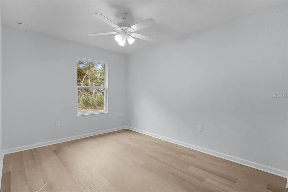 106 SEQUOIA TRAIL Ocklawaha, FL 32179