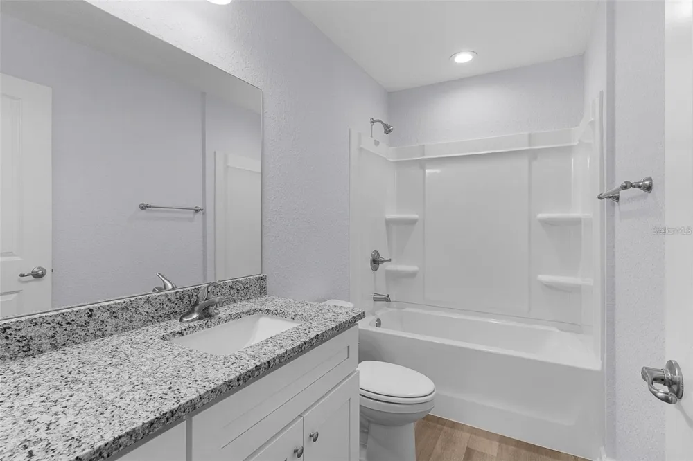 106 SEQUOIA TRAIL Ocklawaha, FL 32179
