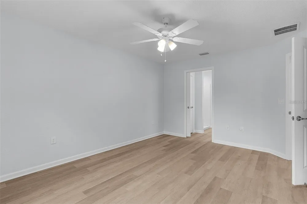 106 SEQUOIA TRAIL Ocklawaha, FL 32179
