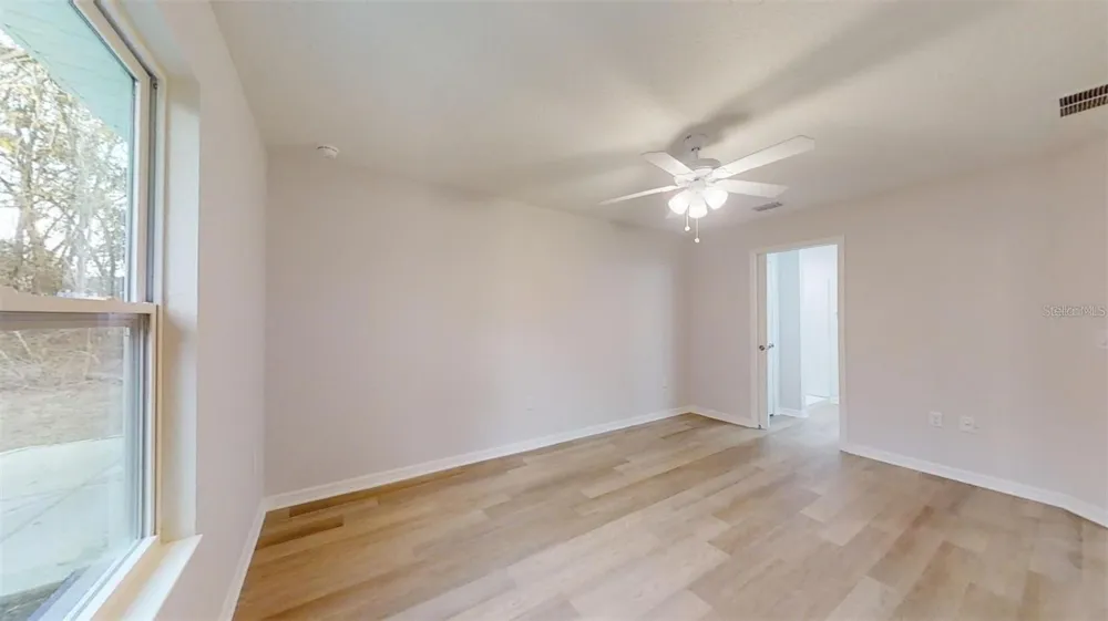 106 SEQUOIA TRAIL Ocklawaha, FL 32179
