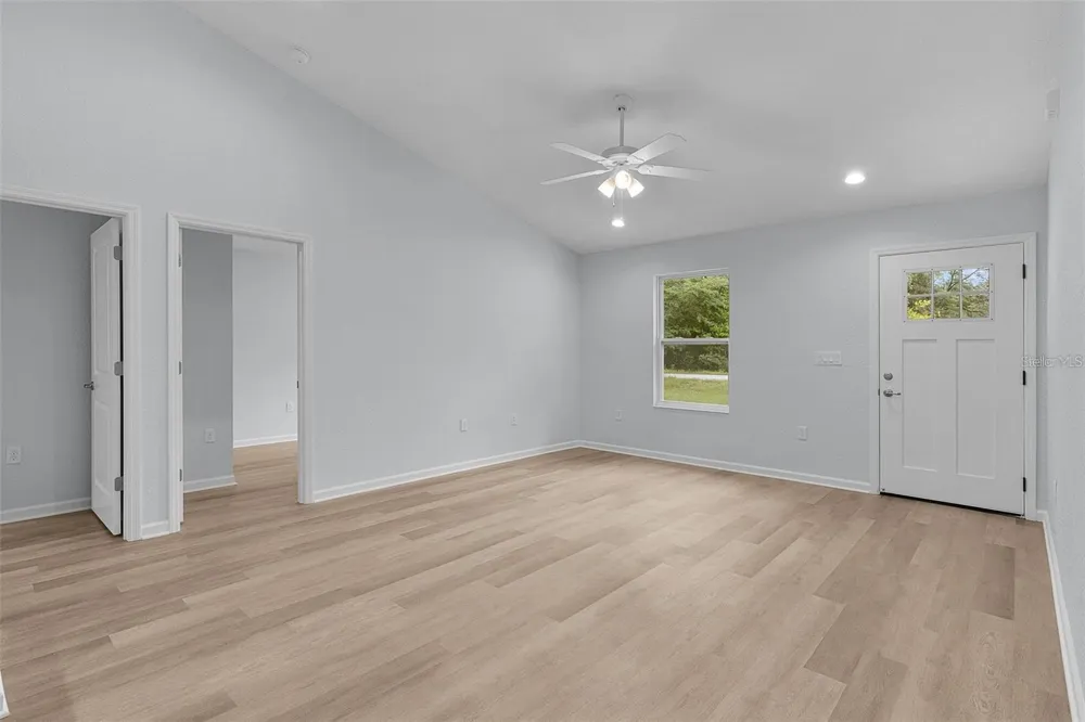 106 SEQUOIA TRAIL Ocklawaha, FL 32179