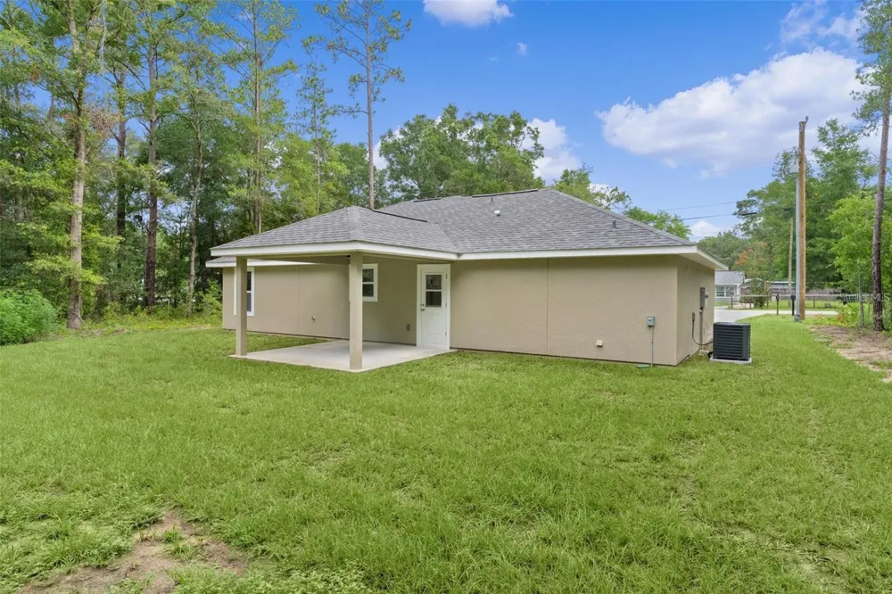 106 SEQUOIA TRAIL Ocklawaha, FL 32179
