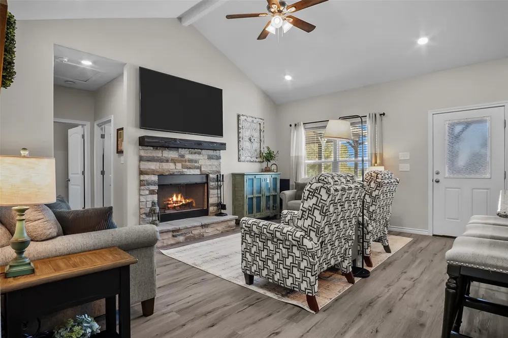 805 Carter Lane Santo, TX 76472