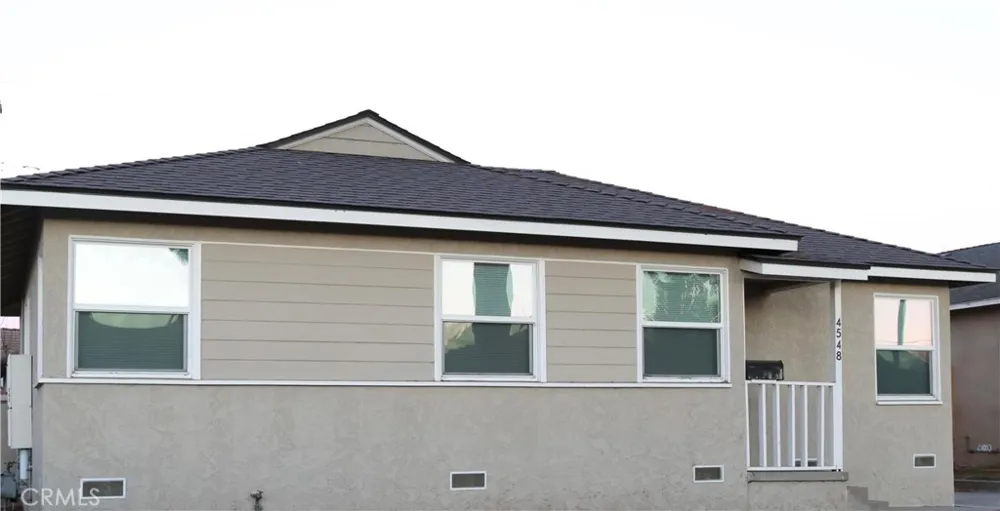 4548 Radnor Lakewood, CA 90713
