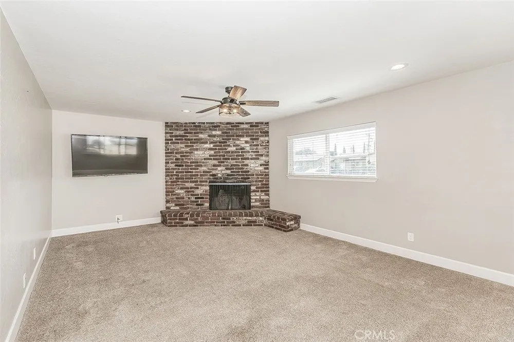 611 San Gabriel Clovis, CA 93612