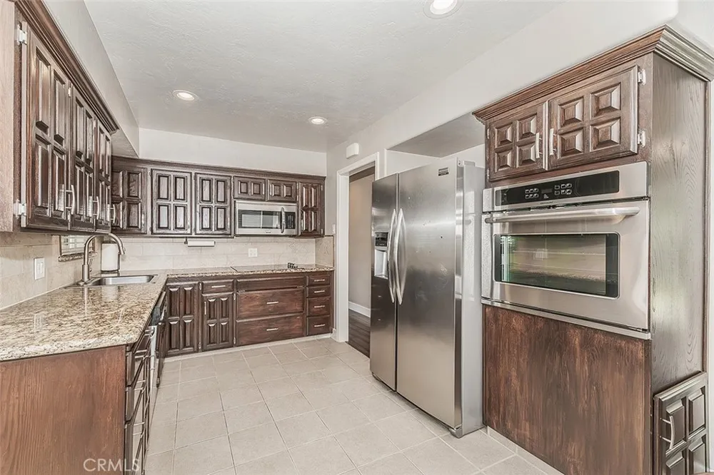 611 San Gabriel Clovis, CA 93612