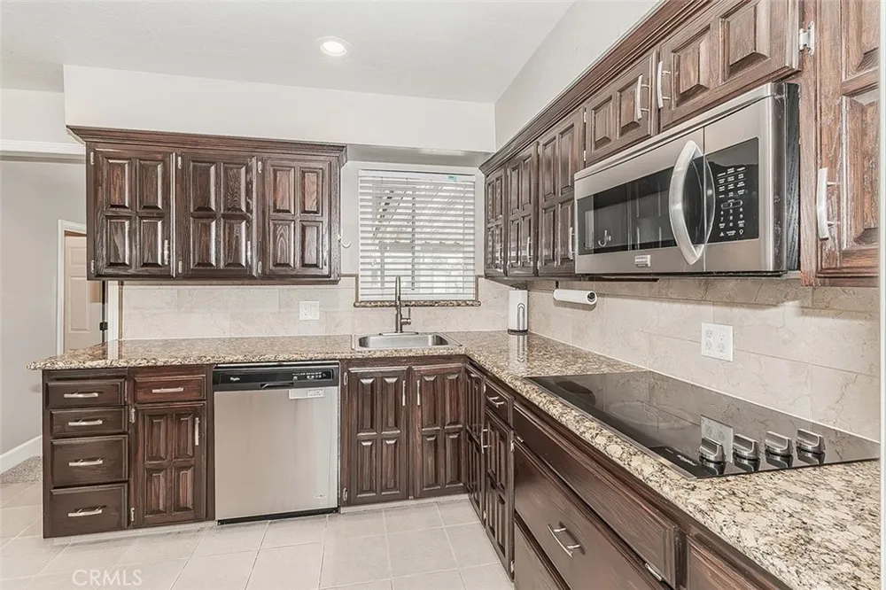 611 San Gabriel Clovis, CA 93612