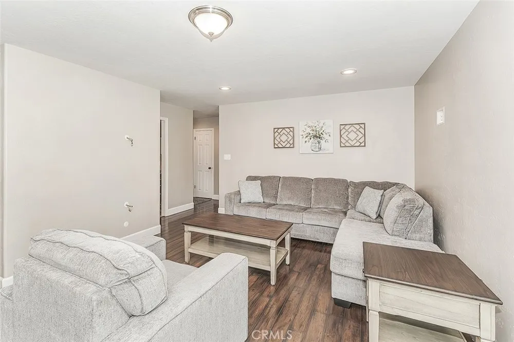 611 San Gabriel Clovis, CA 93612