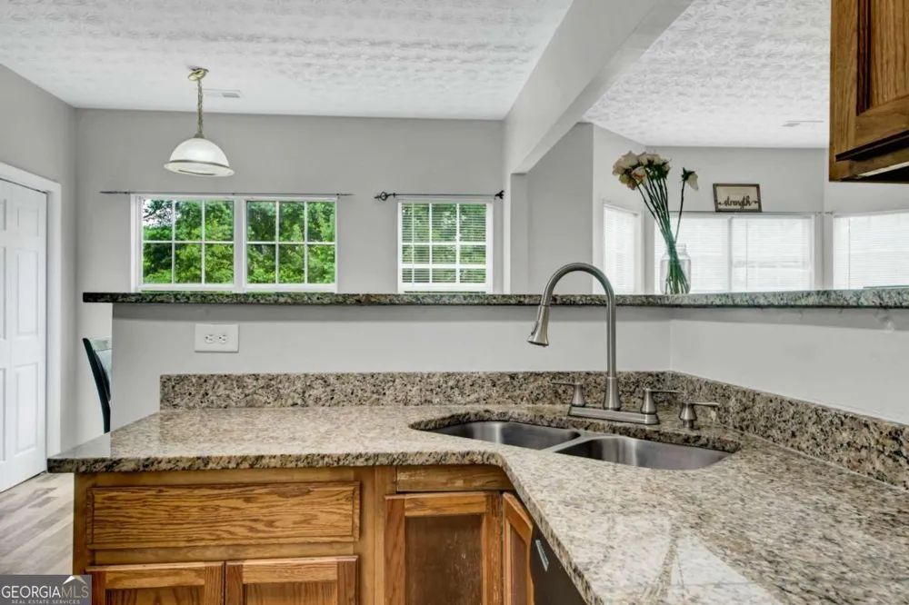 272 Wood Sage DR Riverdale, GA 30274