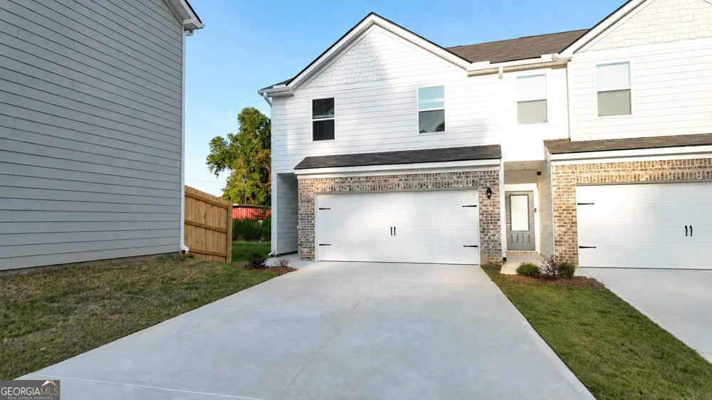 5428 Biltmore DR Atlanta, GA 30349