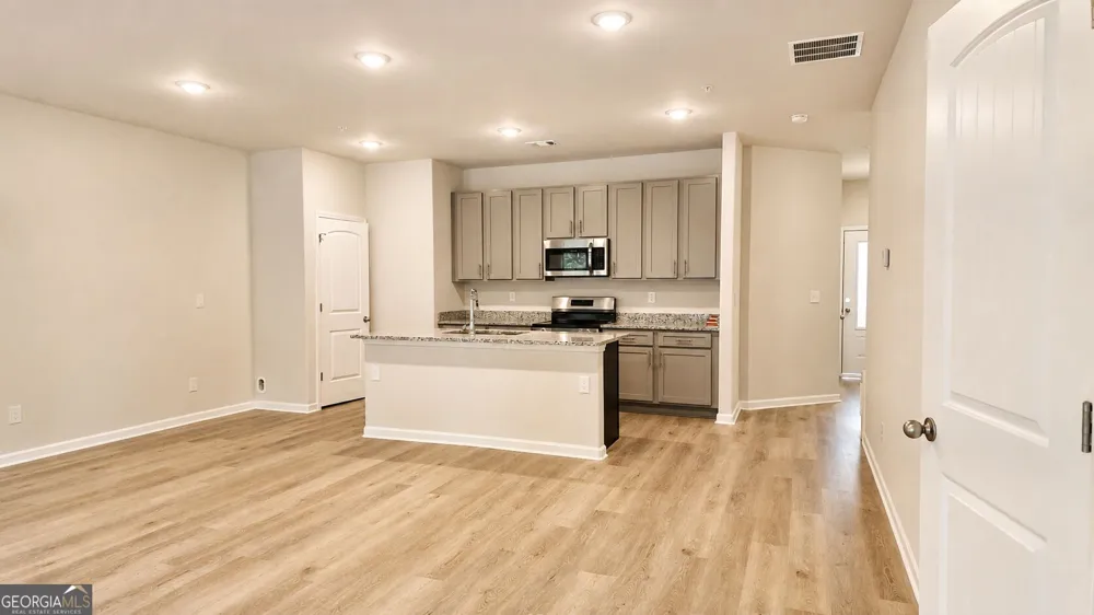 5428 Biltmore DR Atlanta, GA 30349