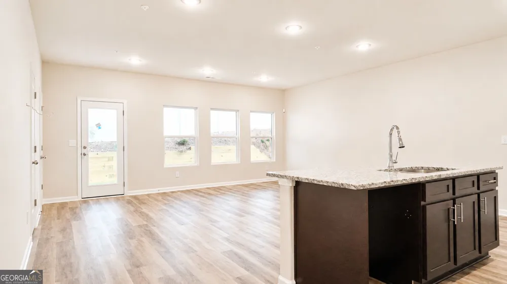 5428 Biltmore DR Atlanta, GA 30349
