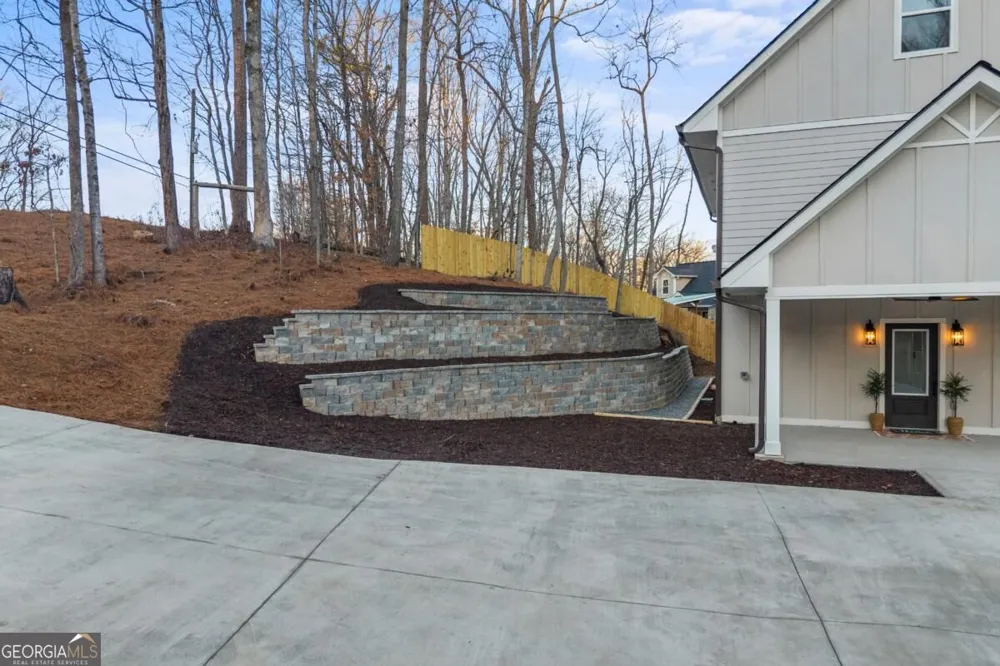 3114 Old Cornelia HWY Gainesville, GA 30507