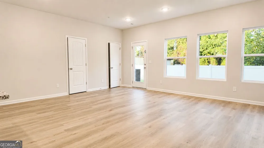 5455 Biltmore DR Atlanta, GA 30349