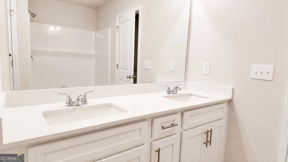 5455 Biltmore DR Atlanta, GA 30349