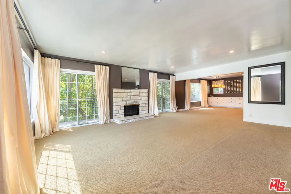 503 Greencraig Road Los Angeles, CA 90049